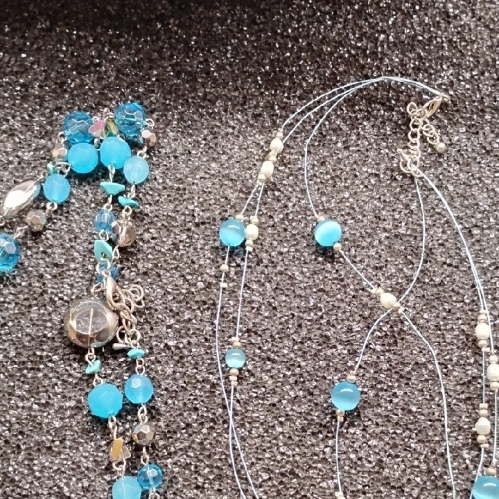 Blue Beaded Necklace Set - Picture 4 of 4